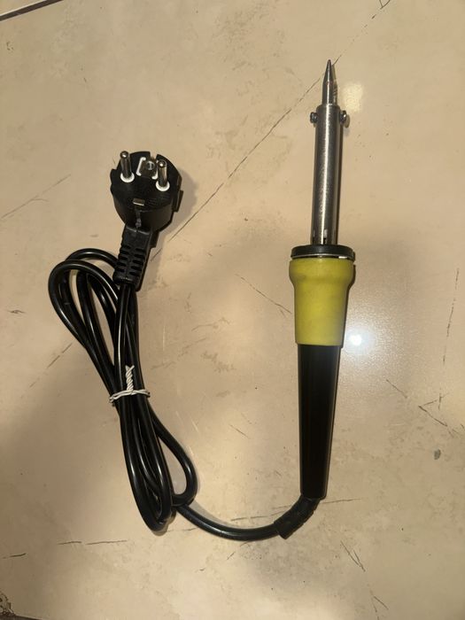 Letcon de lipit cu alimentare la curent 220V