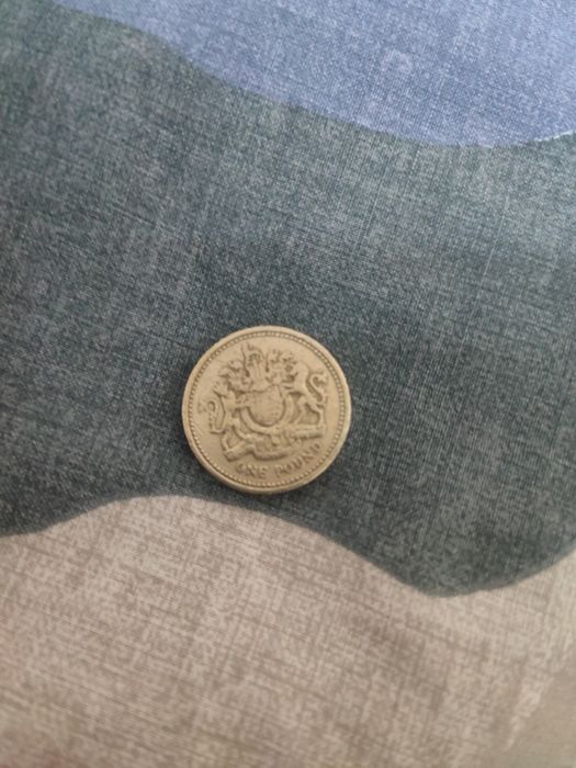 monedă de 1£ cu eroare