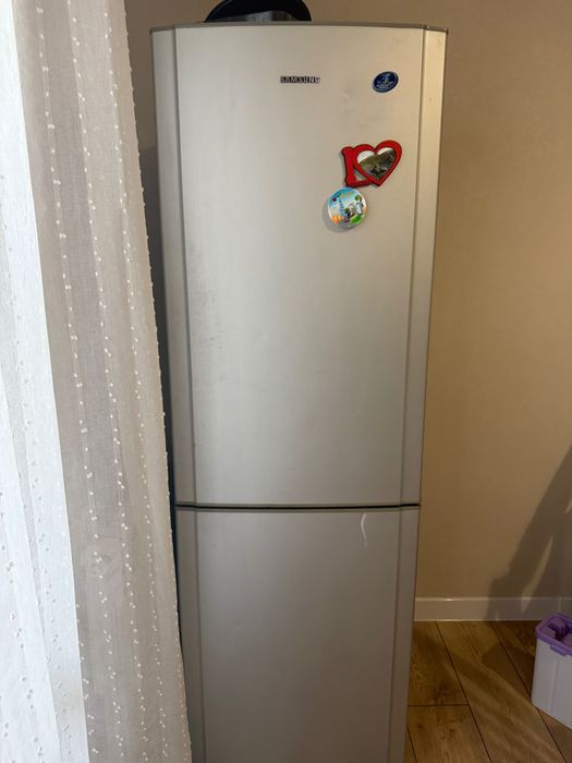 Холодильник samsung