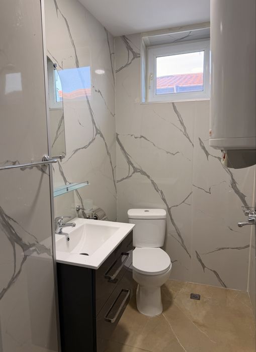 Дава се под наем Етаж от къща в Перник, Клепало - 95 кв.м за 388.62 € - Снимка #6