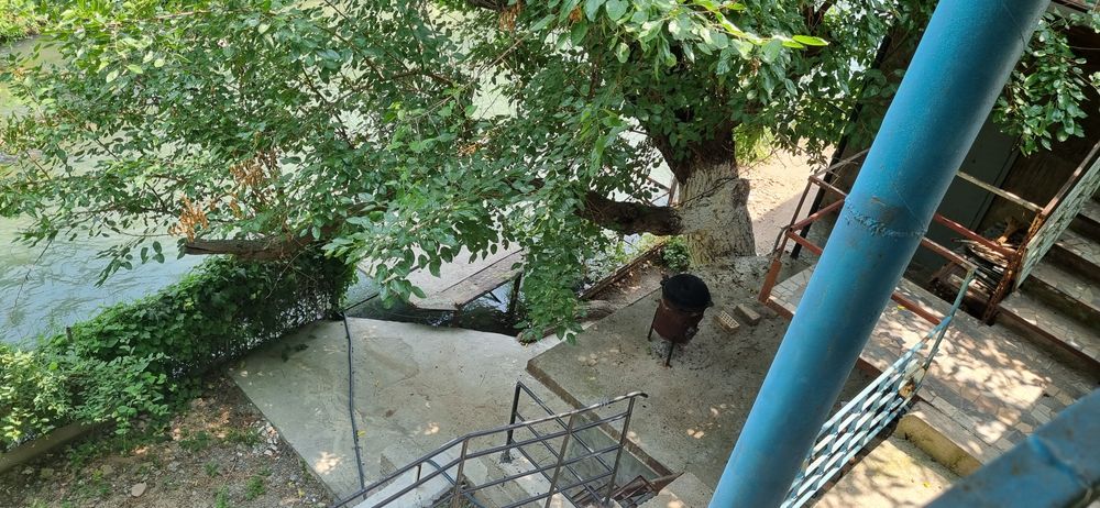 Учаска чирчик бахова жой шахар марказида