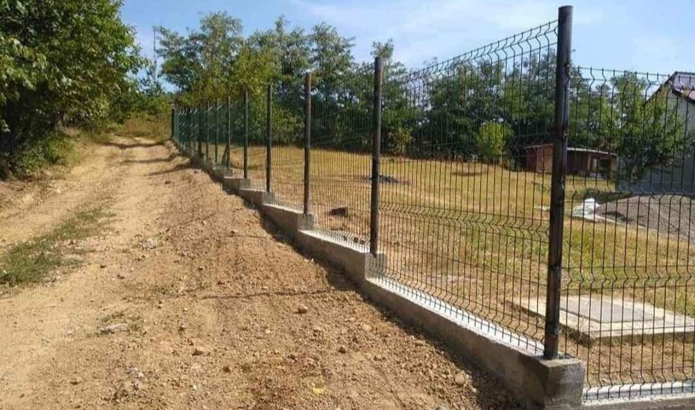 Garduri din plasa burdurata și porți