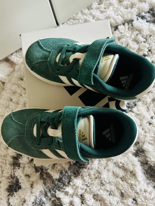 Маратонки Adidas 30 номер