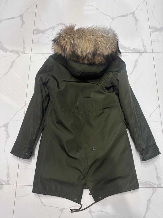 Продам  парку (пальто)