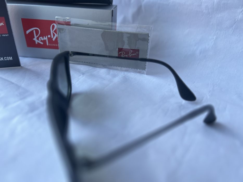 Ochelari de soare RAY BAN 4187 Chris Polarizati Noi