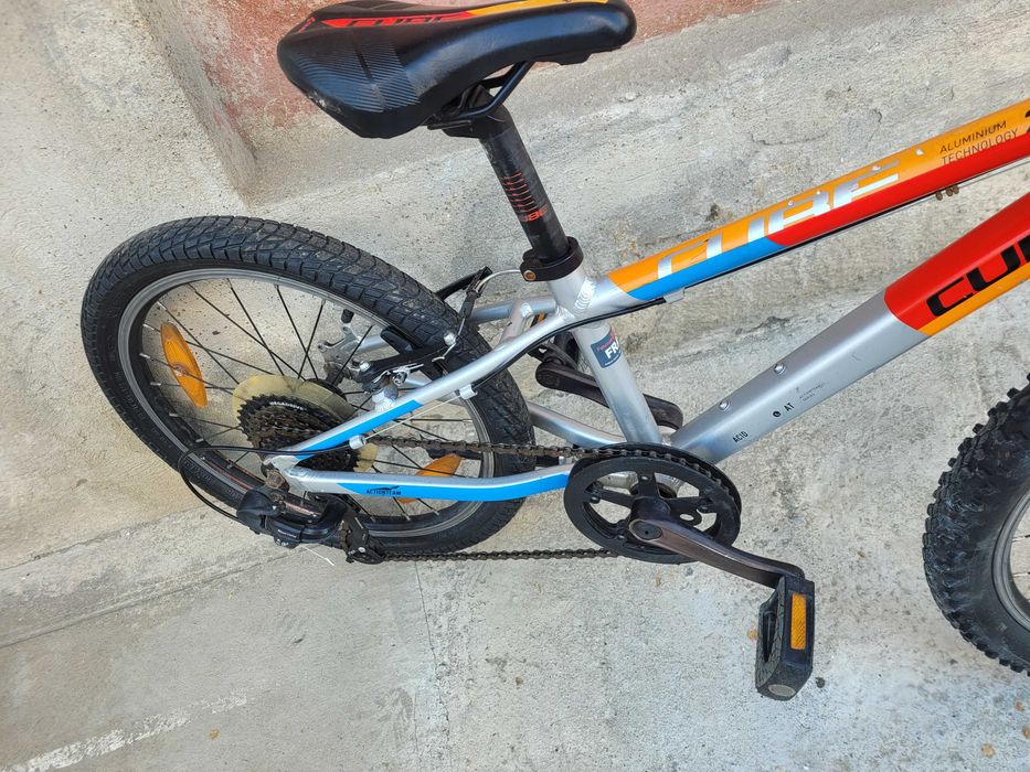 Bicicleta CUBE 20 DE COPII