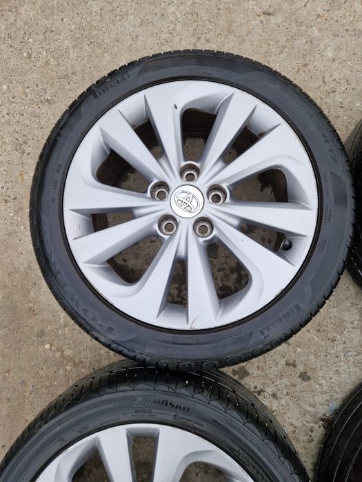 Roti Toyota Auris R17