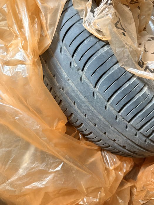 Продам резину б/у,цена за 4 баллона