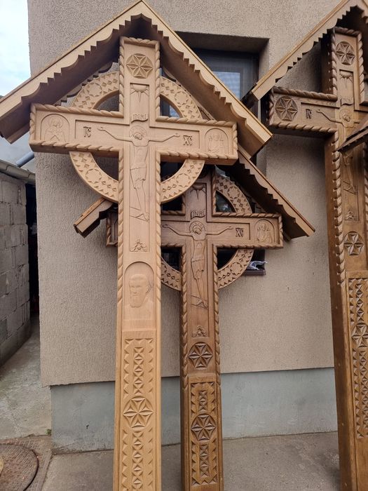 Troițe și cruci ortodoxe