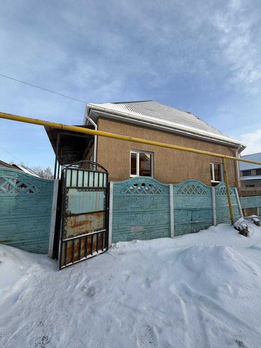 Продам дом в районе КСК
