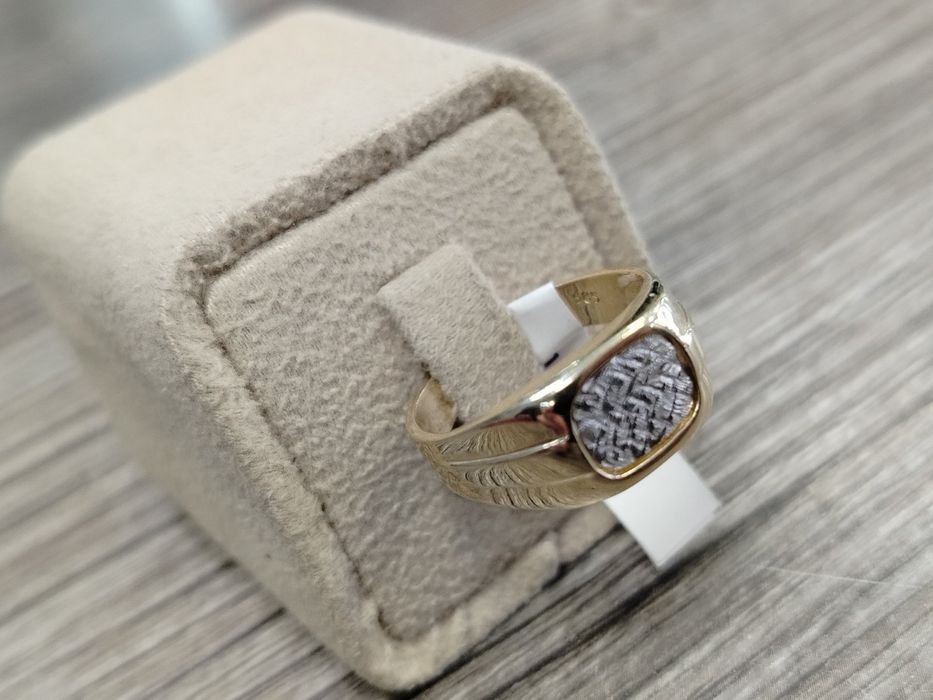 НОВ Златен пръстен 5.66гр / 14К