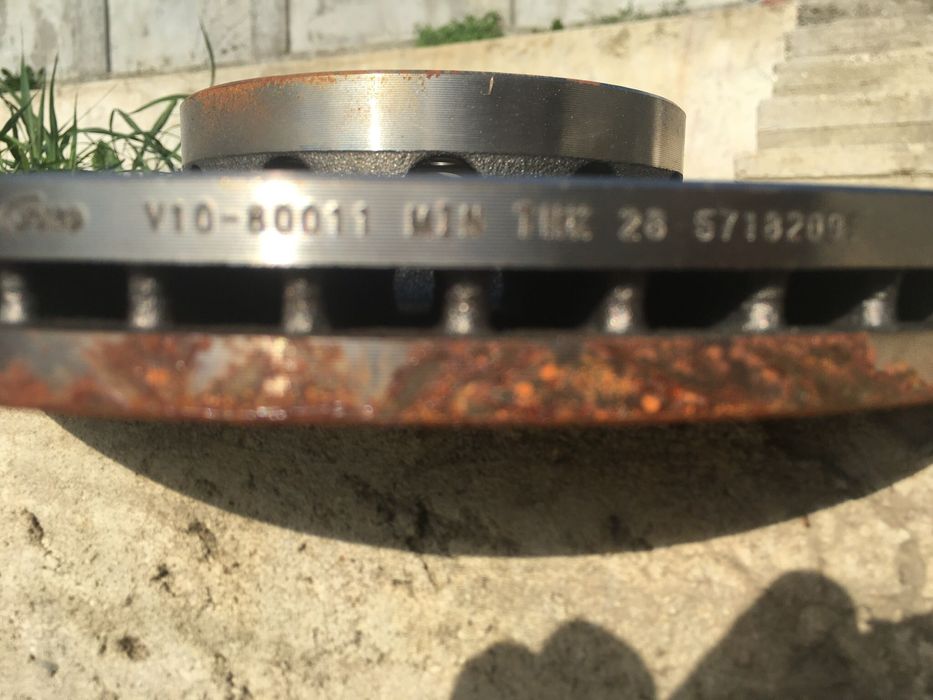 Предни дискове за фолксваген   10 цилиндара