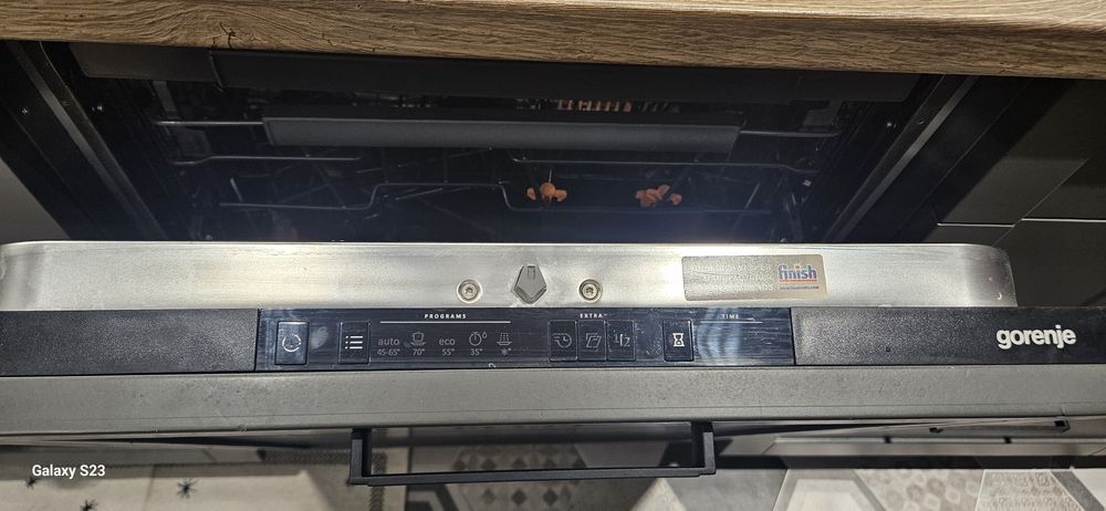 Съдомиялна Goreje