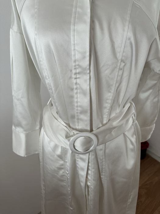Zara Rochie midi trench cu curea alb