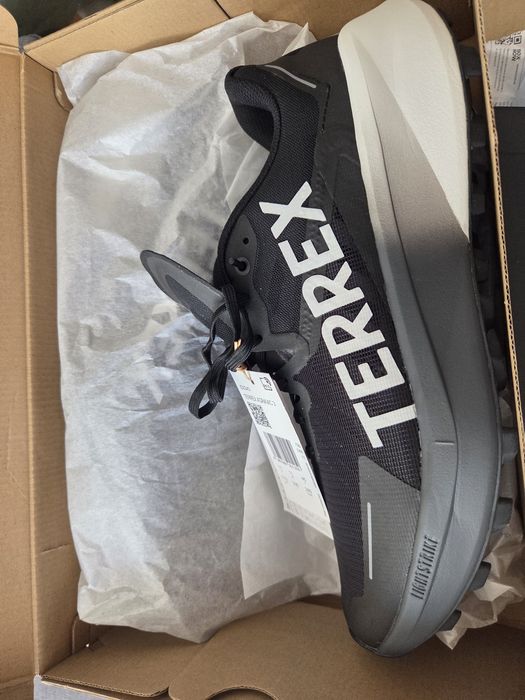 Чисто нови Adidas Trail  Running Terrex Agravic 3 Continental  стелка номера 46 и 42 за бягане и ходене