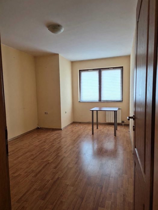 Дава се под наем Тристаен апартамент в София, Център - 65 кв.м за 650 € - Снимка #3