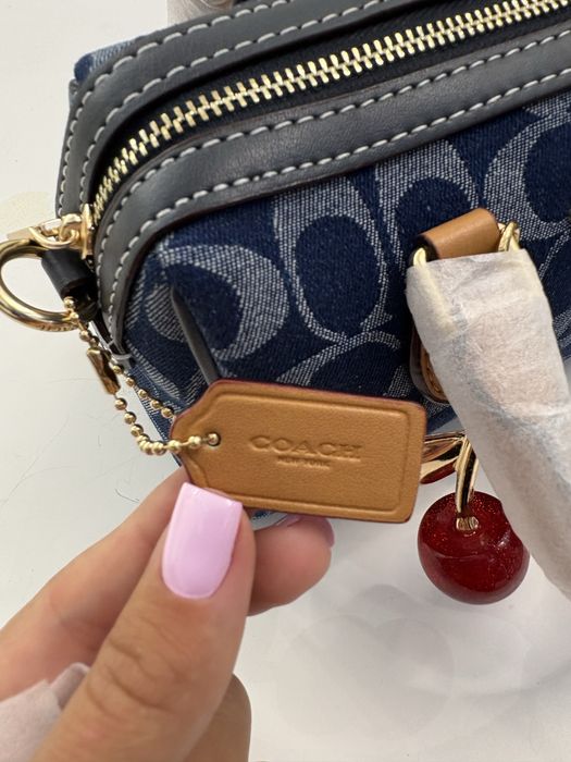 Дамска чанта Coach