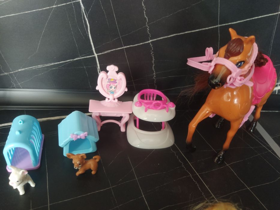 Дървена къща за кукли Барби