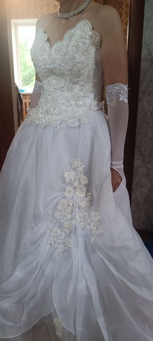 Свадебное платие