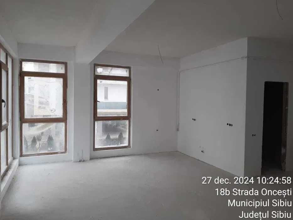 Apartament INTABULAT,2 camere decomandat TOP, PROPRIETAR,imobil locuit
