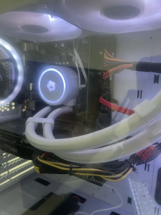 Placa de baza + procesor + memorie ram