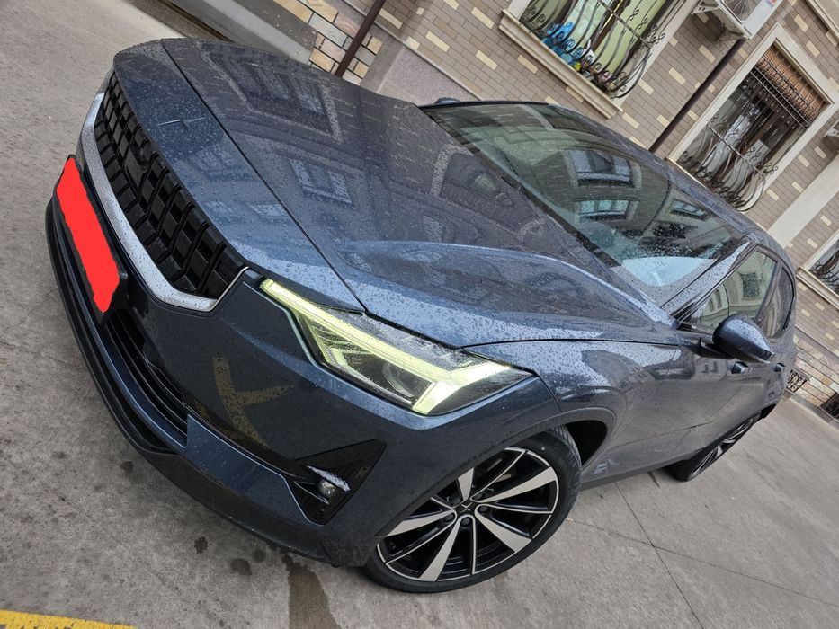 Volvo Polestar-2 СРОЧНО продаётся.