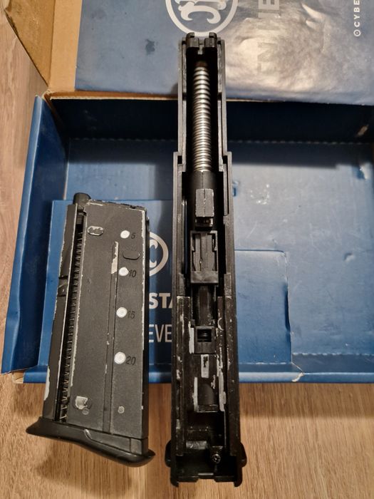 Pistol Cybergun  FN Five Seven green gas, airsoft