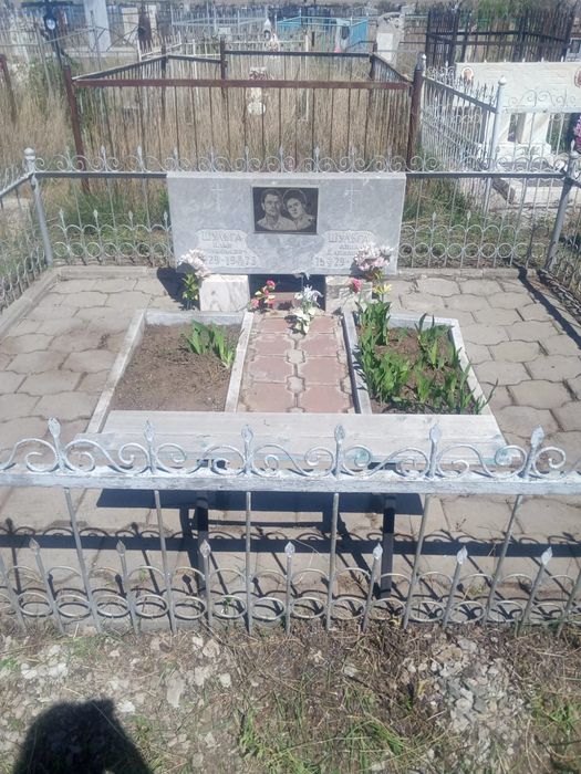 Уборка могил ,покраска оградок