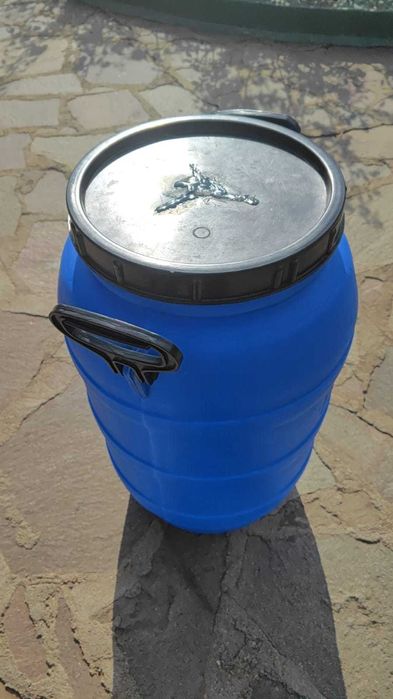 Бочка пластиковая 100 л бу