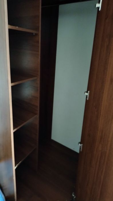 Продам угловой шифонер