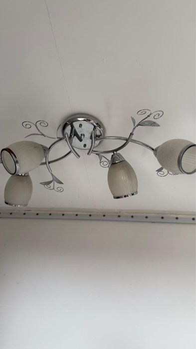 Люстры каждый по 5000