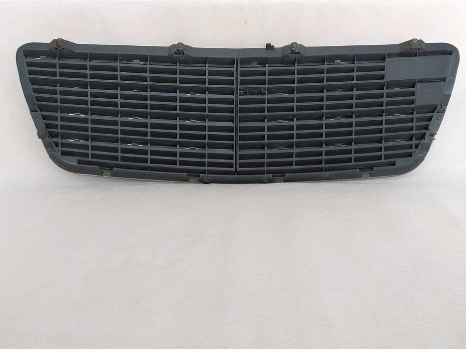 Декоративна маска за MERCEDES-BENZ E-CLASS Facelift  W210