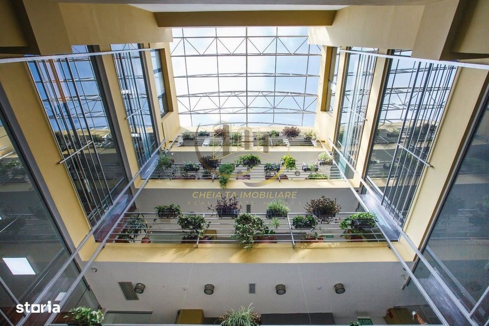 Spatiu comercial disponibil chiar in centru