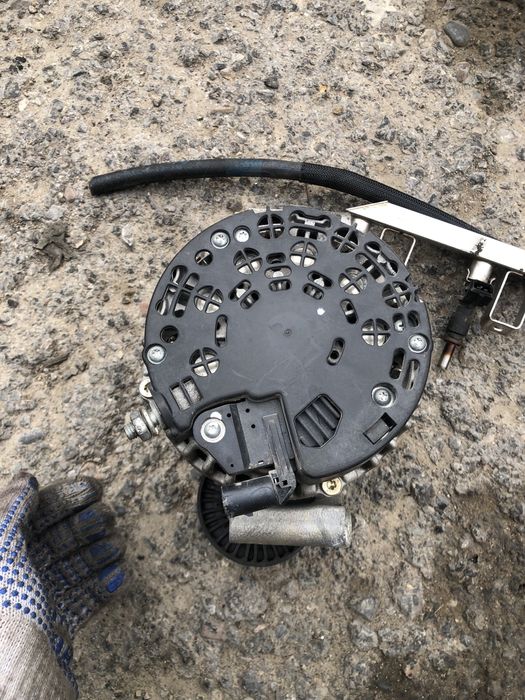 Генератор на бмв е60