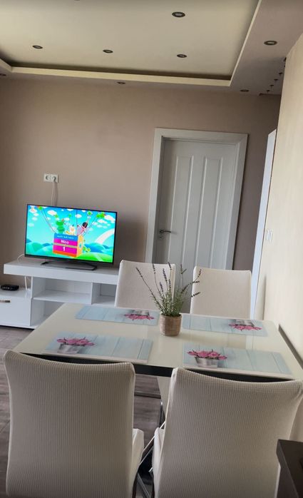 Дава се под наем Двустаен апартамент в Варна, м-т Акчелар - 60 кв.м за 612 € - Снимка #2