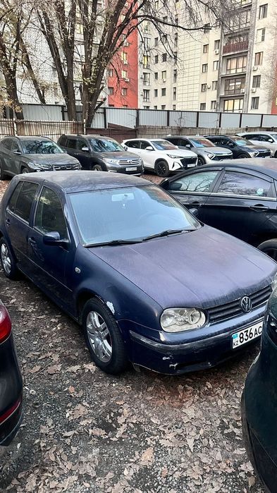 Продам машину Golf 2001год