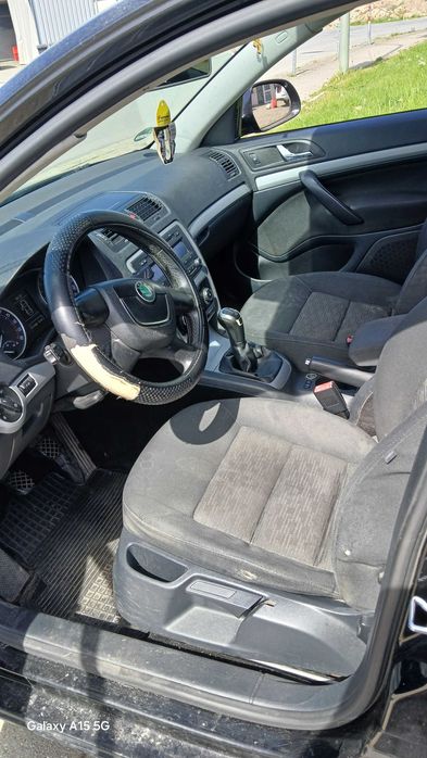 Skoda Octavia 2   1.6 TDI