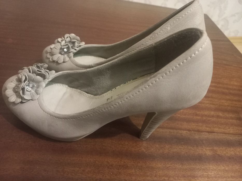 Туфли женские, серого цвета