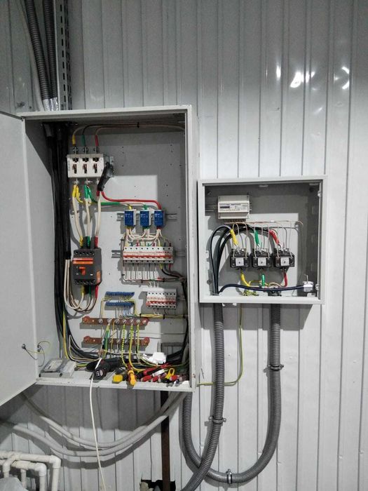 Услуги электрика. Электрик по городу. Срочный вызов электрика ...