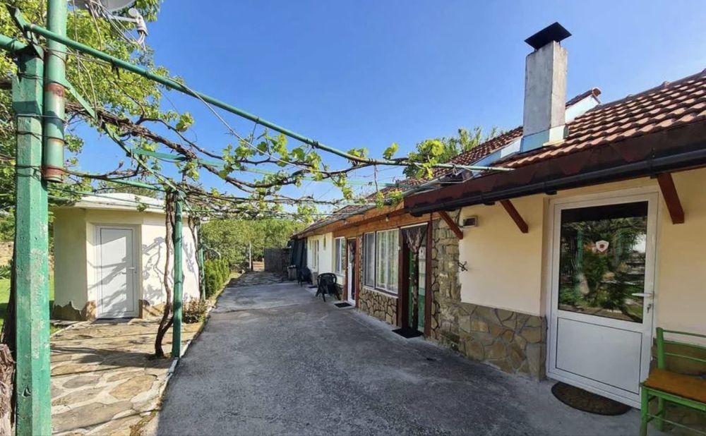 Къща в село Турчинча