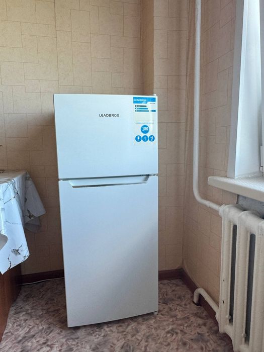 Холодильник Leadbros HD-122W