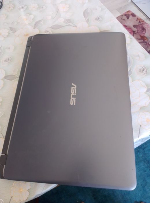 Срочно продам Ноутбук