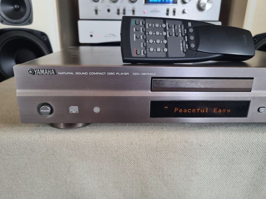 Cd Player Yamaha CDX 397 MK II. CD,MP3, etc. Perfecta stare.