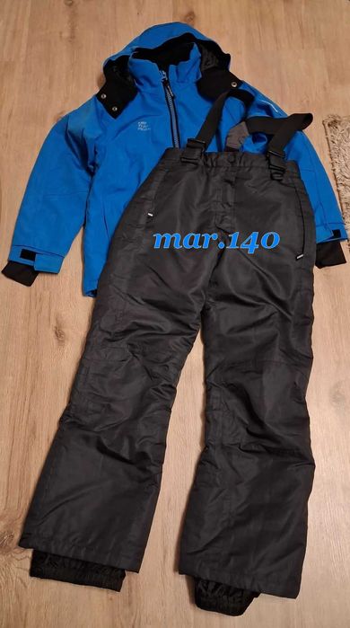 Costum schii mar.140 si 146/152