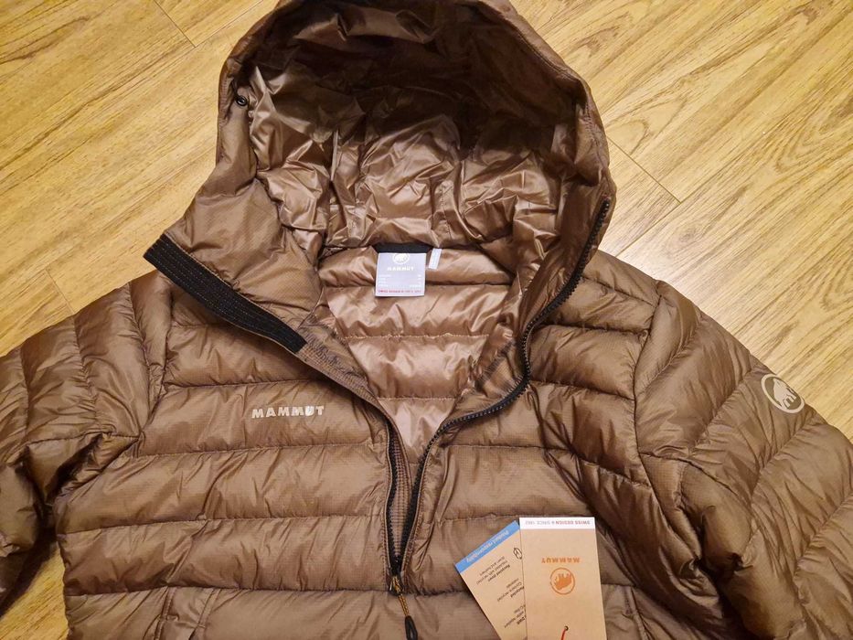 Geaca puf Mammut Snow Trick, 750 cuin, masuri S si M iarna, noua