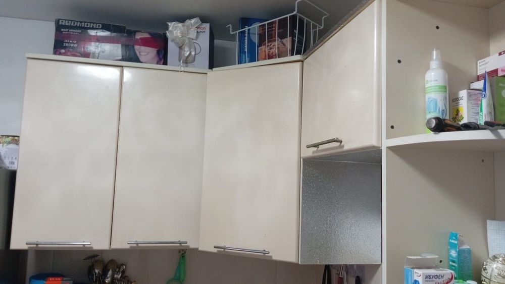 Продам кухню коридор
