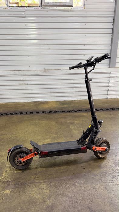 Продам электро-самокат Joyor T10 S