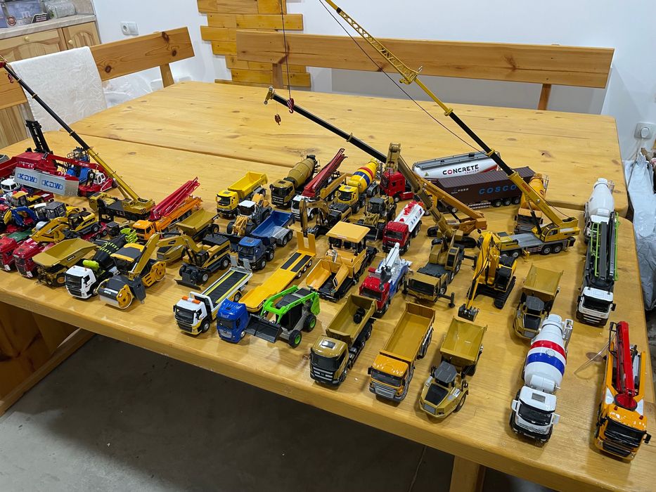 Метални макети 1:50