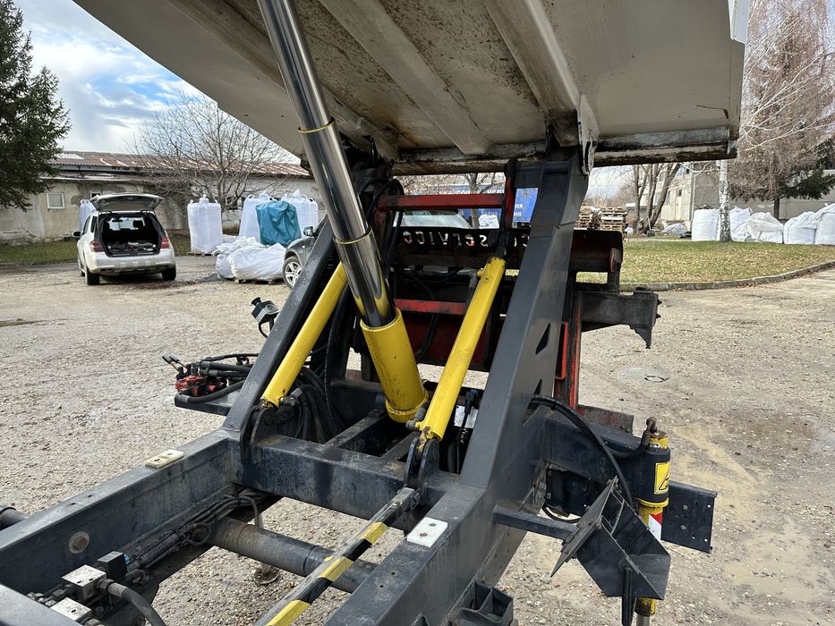 Боклучарка ,контейнер за Iveco