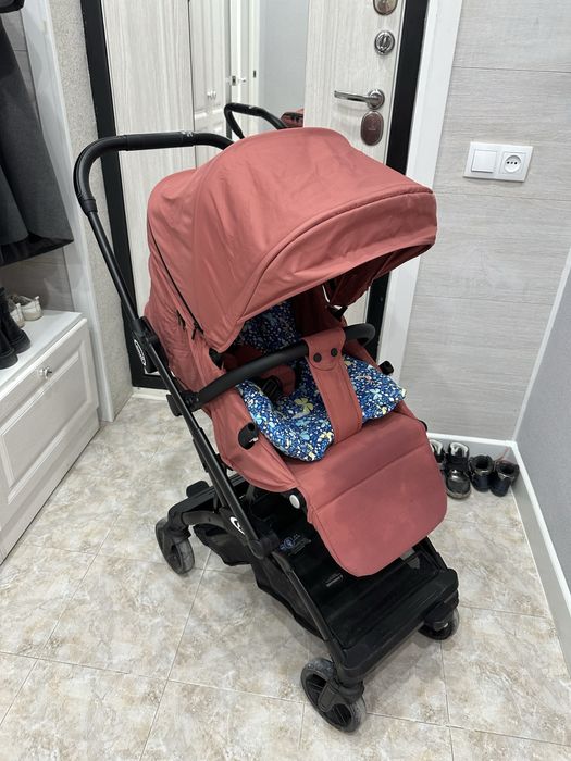 Коляска прогулочная